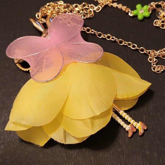 New Betsey Johnson bunny fairy necklace - Picture 11 of 17